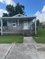 8094 LA-23 in Belle Chasse, LA - Building Photo