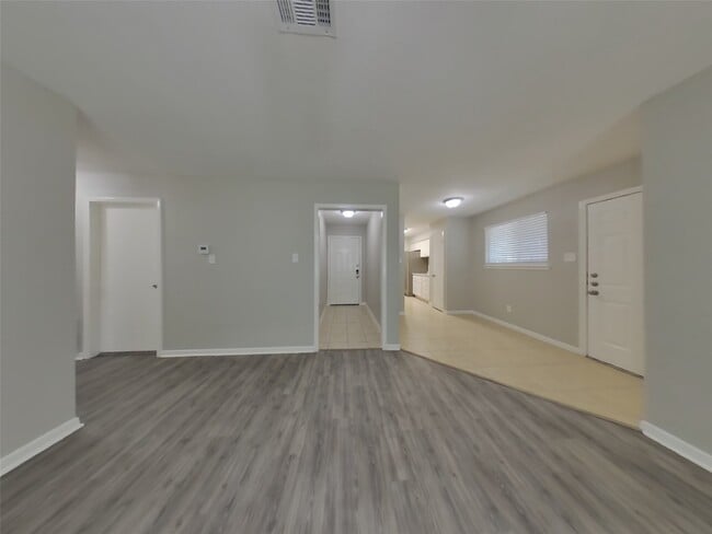 11054 Spottswood Dr in Houston, TX - Building Photo - Building Photo