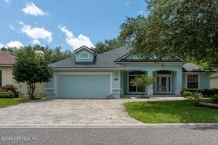 10064 Ecton Ln in Jacksonville, FL - Building Photo