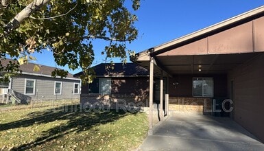 358 Parkchester Dr in Spring Creek, NV - Building Photo - Building Photo