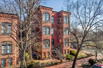 226 5th St SE in Washington, DC - Building Photo - Building Photo