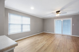 1504 Cornerstone Ct in Marion, IL - Foto de edificio - Building Photo