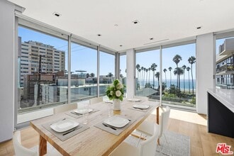 1012 2nd St in Santa Monica, CA - Building Photo - Building Photo