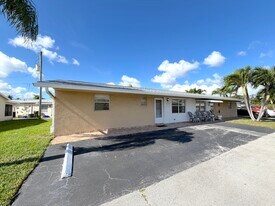 2704 Knight Ln in Delray Beach, FL - Building Photo
