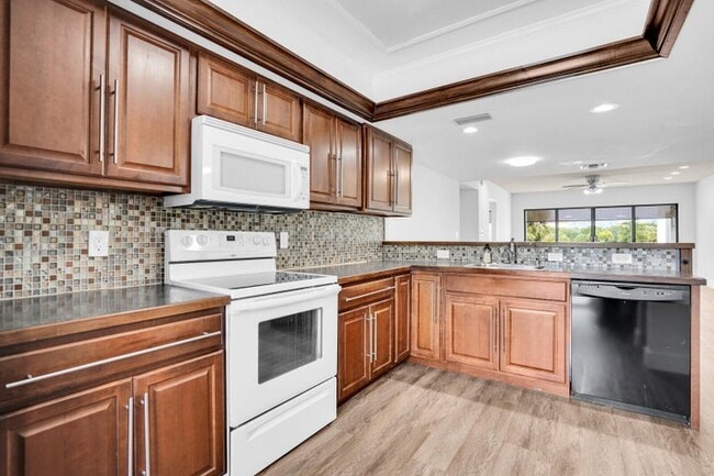 1701 Presidential Way, Unit A201