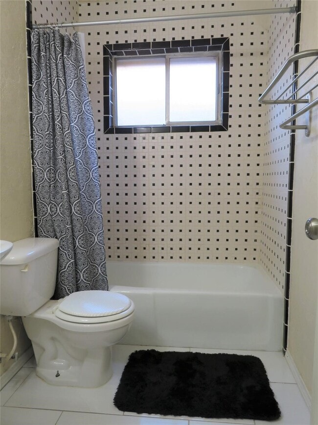 property at 1006 Avenue L