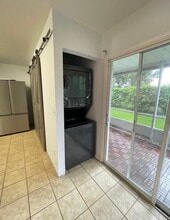 924 Sykes Ct in Orlando, FL - Building Photo - Building Photo