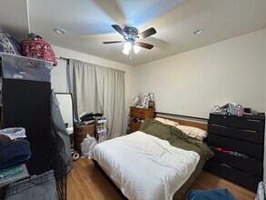2555 W Eastwood Ave in Chicago, IL - Building Photo - Building Photo