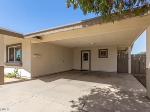 222 W Ivyglen St in Mesa, AZ - Building Photo - Building Photo