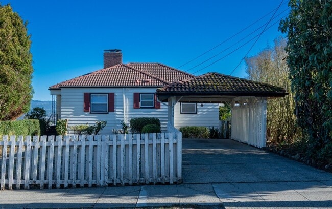 property at 10440 65th Ave S