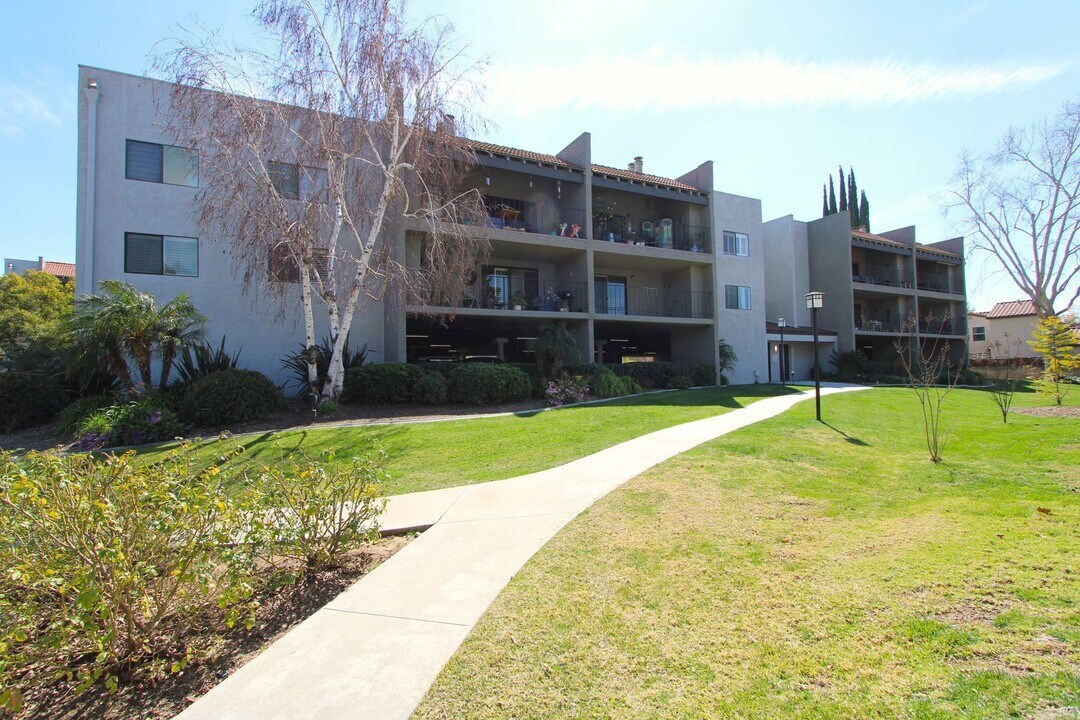 234 E Fern Ave in Redlands, CA - Building Photo
