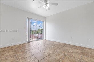 948 SW 3rd St in Miami, FL - Building Photo - Building Photo