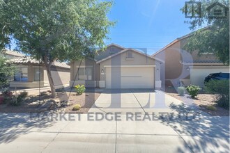 22693 N Davis Way in Maricopa, AZ - Building Photo - Building Photo