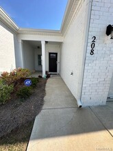 208 Royal Oaks Dr in Pike Road, AL - Foto de edificio - Building Photo