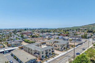 Kellogg Street Apartments in Ventura, CA - Foto de edificio - Building Photo