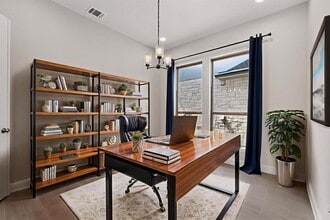 6621 Destination Wy in Lago Vista, TX - Building Photo - Building Photo