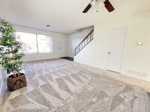 949 Sandcastle Dr in Encinitas, CA - Building Photo - Building Photo