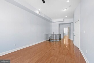 1712 W Girard Ave in Philadelphia, PA - Building Photo - Building Photo