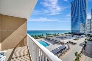 1950 S Ocean Dr, Unit 7G in Hallandale Beach, FL - Building Photo