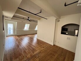 111 W Main St, Unit 301 in Durham, NC - Building Photo