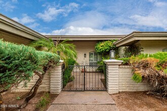 6516 E Maverick Rd in Paradise Valley, AZ - Building Photo - Building Photo