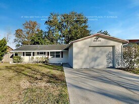 8825 58th Way in Pinellas Park, FL - Building Photo