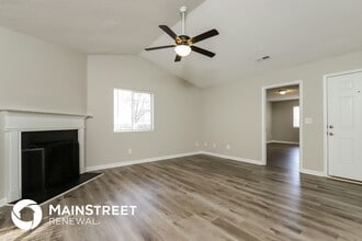 2473 Stratford Crossing Dr in Winston-Salem, NC - Foto de edificio - Building Photo