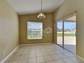 8622 Tidal Bay Ln in Tampa, FL - Foto de edificio - Building Photo