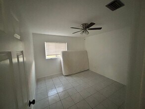 2111 Hancock Bridge Pkwy in Cape Coral, FL - Building Photo - Building Photo