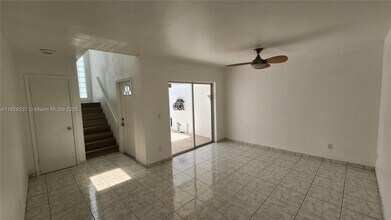 5060 Elmhurst Rd in West Palm Beach, FL - Building Photo - Building Photo