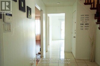 71 Ecclestone Dr in Brampton, ON - Building Photo - Building Photo