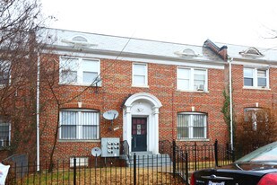 1258 Simms Pl NE in Washington, DC - Building Photo