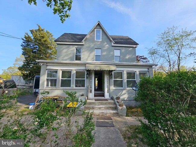 property at 218 Arthur Ave