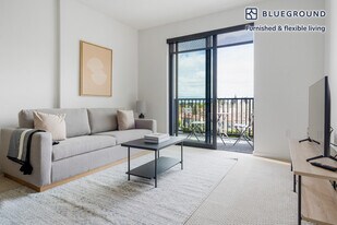 388 Santana Row in San Jose, CA - Building Photo