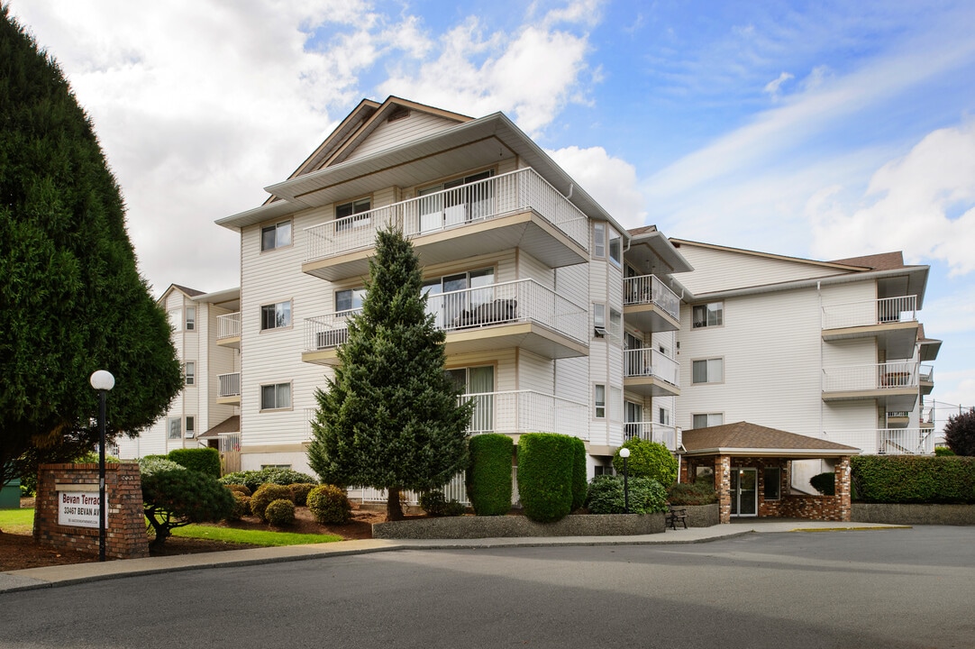 Bevan Terrace in Abbotsford, BC - Building Photo
