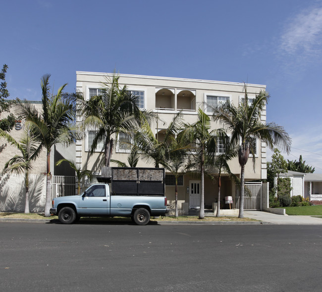 2432 Colby Ave in Los Angeles, CA - Building Photo - Building Photo