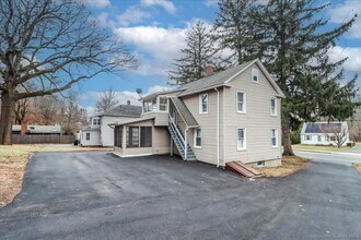 89 Old Turnpike Rd in Southington, CT - Building Photo - Building Photo