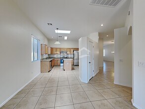 350 E Calle Nacrita in Green Valley, AZ - Building Photo - Building Photo