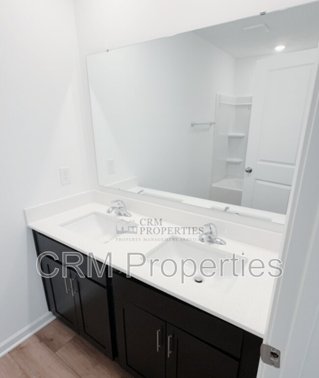 3489 Briarwick Dr
