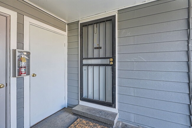 16359 W 10th Ave, Unit S6 in Golden, CO - Building Photo - Building Photo