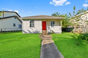 3208 Nebraska St in Baytown, TX - Building Photo