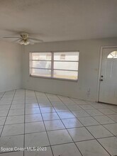 221 Madison Ave in Cape Canaveral, FL - Building Photo - Building Photo