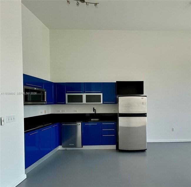 property at 253 NE 2nd St