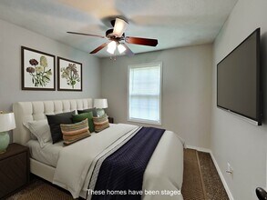 624 S Mahn Ave in Springfield, MO - Building Photo - Building Photo