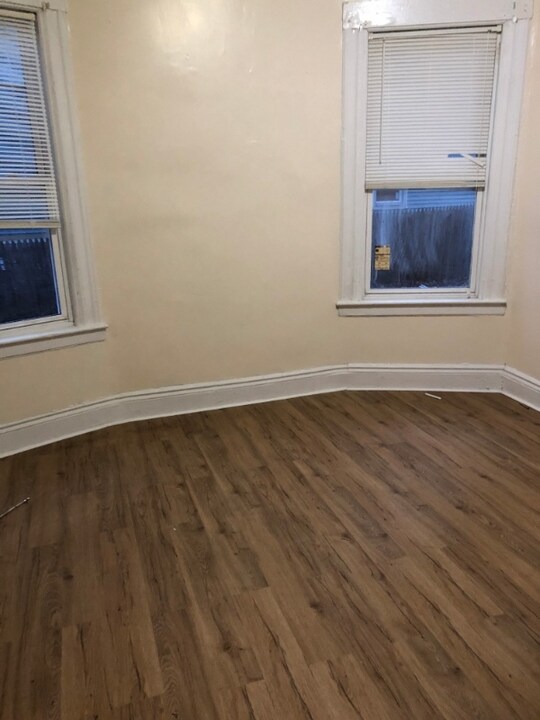 65 N 15th St in East Orange, NJ - Building Photo