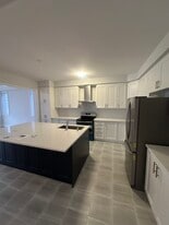 904 Knights Ln in Woodstock, ON - Building Photo