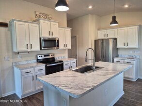 2537 Oak Stream Dr in Green Cove Springs, FL - Building Photo - Building Photo