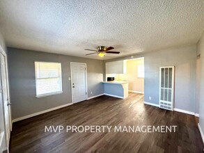 444 Dodge Ave in Oakdale, CA - Building Photo - Building Photo