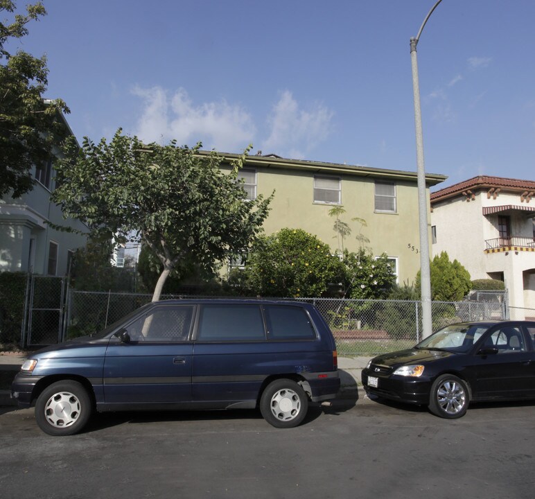 5537 Lexington Ave in Los Angeles, CA - Foto de edificio