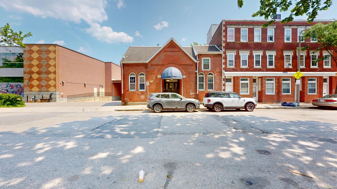 712 Shawmut Ave in Boston, MA - Foto de edificio
